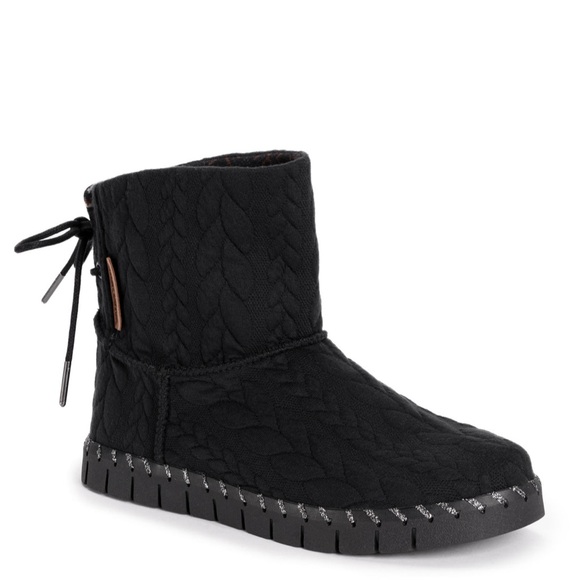NIB Muk Luks Cable Knit Memory Foam Insole Lace-up Back Ankle Boots Black 8 - Picture 3 of 9